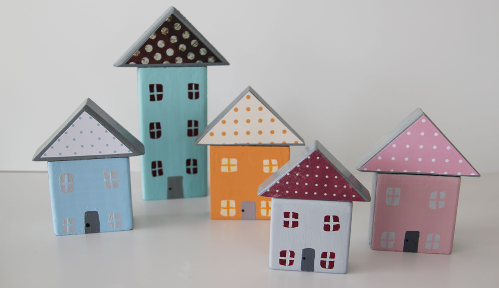 קוביות משחק בתים