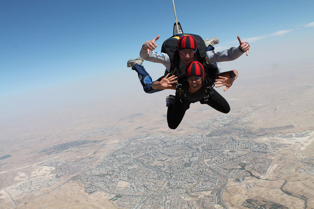 לשימוש הכתבה בלבד לבנת וישראל מאה סיפורי אהבה