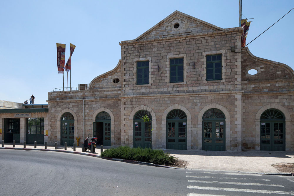 מתחם התחנה, אחיו של המתחם התל אביבי, יהיה פתוח גם בשבת. חיזוק משמעותי לחילונים, לערבים וגם לדתיים-הלאומיים. איך יגיבו החרדים? מתחם התחנה ירושלים