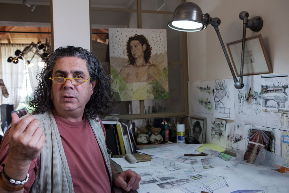 ''לא הייתי מוכן לעבוד מחוץ לבית'', מכריז מונג'ק. ''רציתי לעשות הפסקה ולהכין ארוחה לילדים, או שהילדים ייכנסו למשרד ויעשו שיעורי בית. היה חשוב לי לעבוד עם אשתי'' הבית של יונתן מונג'ק