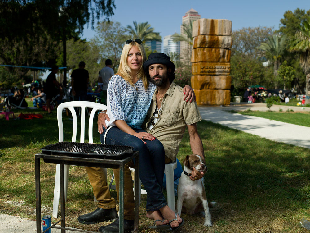 לשימוש הכתבה בלבד יום העצמאות מנגל ארלוזורוב יונתן בלום