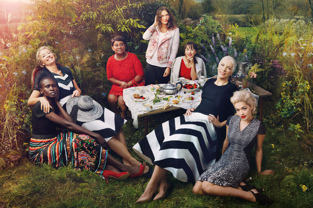 מוזיקאים מזדקנים קמפיין אופנה מוזיקאי מוזיקה אנני לנוקס קמפיין מרקס אנד ספנסר