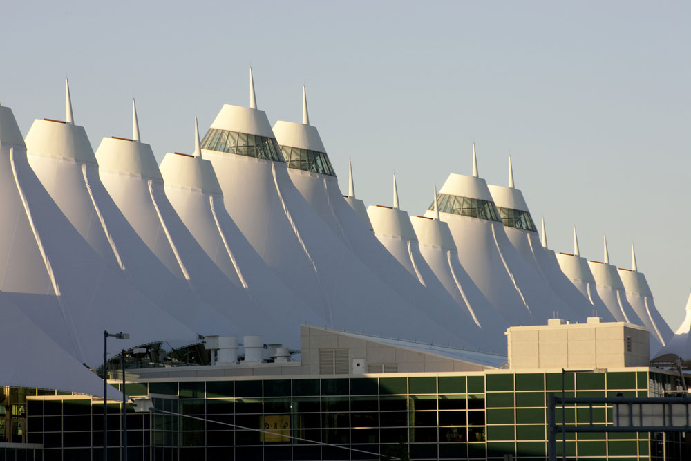 שדות תעופה דנוור