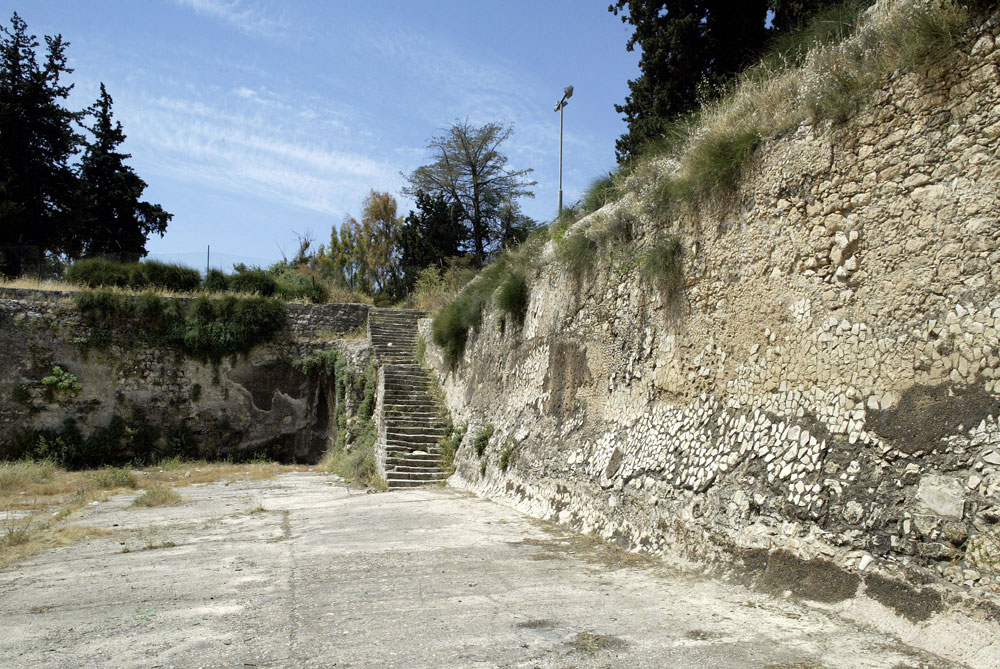 בריכת ממילא