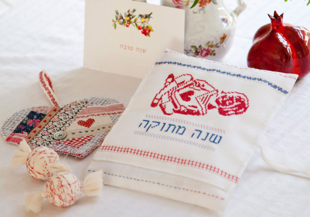 כרית מפה מפיות רקומות ראש השנה