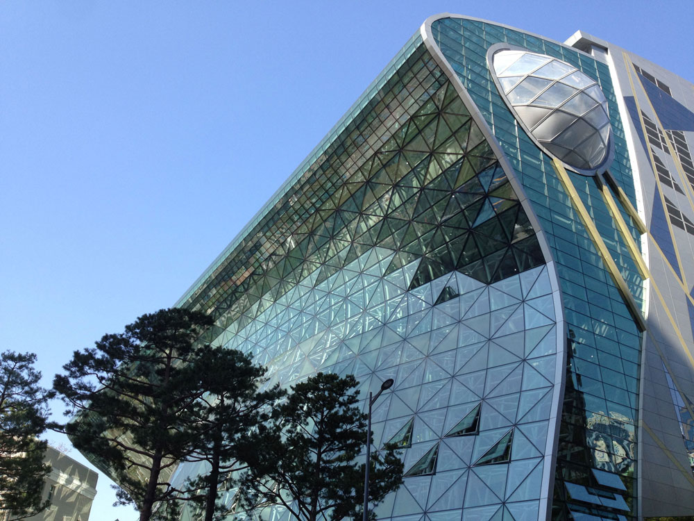אדריכלות בדרום קוריאה Seoul City Hall