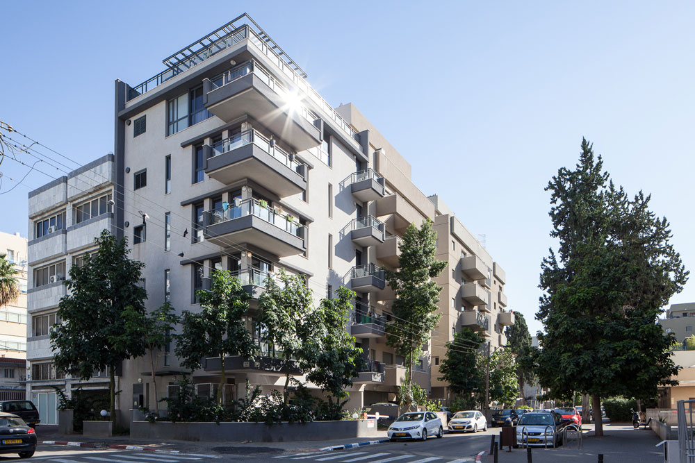 השכונה, שרחובותיה מאורגנים שתי וערב כמו פלורנטין אך מנותקים זה מזה ונסוגים מהרחוב בשונה מפלורנטין, ידעה 3 עשורים של דעיכה והזנחה. בשנים האחרונות הביקושים גדלים והבנייה מתחדשת - והיא צפופה פחות מהאחות הדרומית שכונת מונטפיורי תל אביב