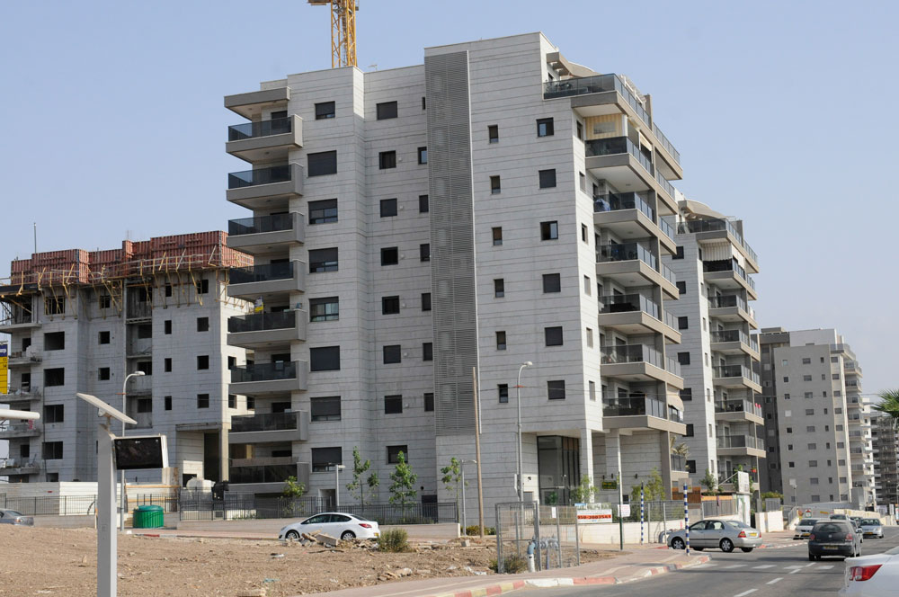 זאת יכולה להיות הוד השרון הצעירה, חדרה הירוקה או באר יעקב המתוקה. אבל זאת שכונת יזרעאל בעפולה, שגם היא מועתקת מאותו פורמט מהונדס שכונות גנריות יזרעאל עפולה