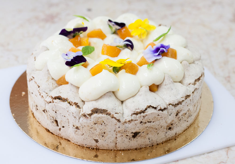 לשימוש בכתבה בלבד הכנת מרנג קצף חלבונים קציפת חלבונים דקואז