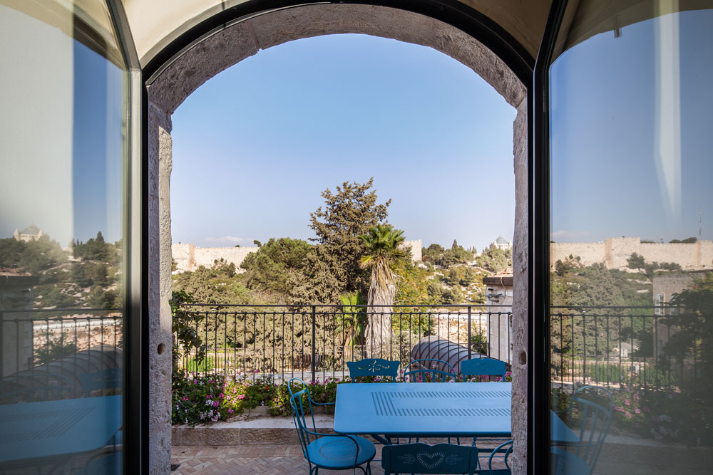 מיכל דלה פרגולה טליה פרבר בתים מבפנים ירושלים ימין משה