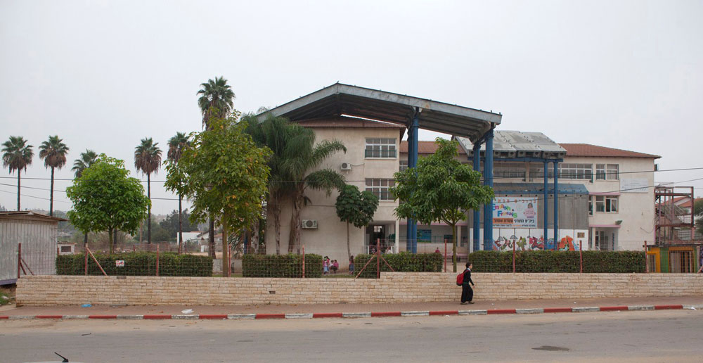 יש מי שבחר בדרכים יצירתיות יותר כדי להגן על הבית שלו. יישובי שער הנגב מציעים שלל מקרים כאלה ארץ מקלט