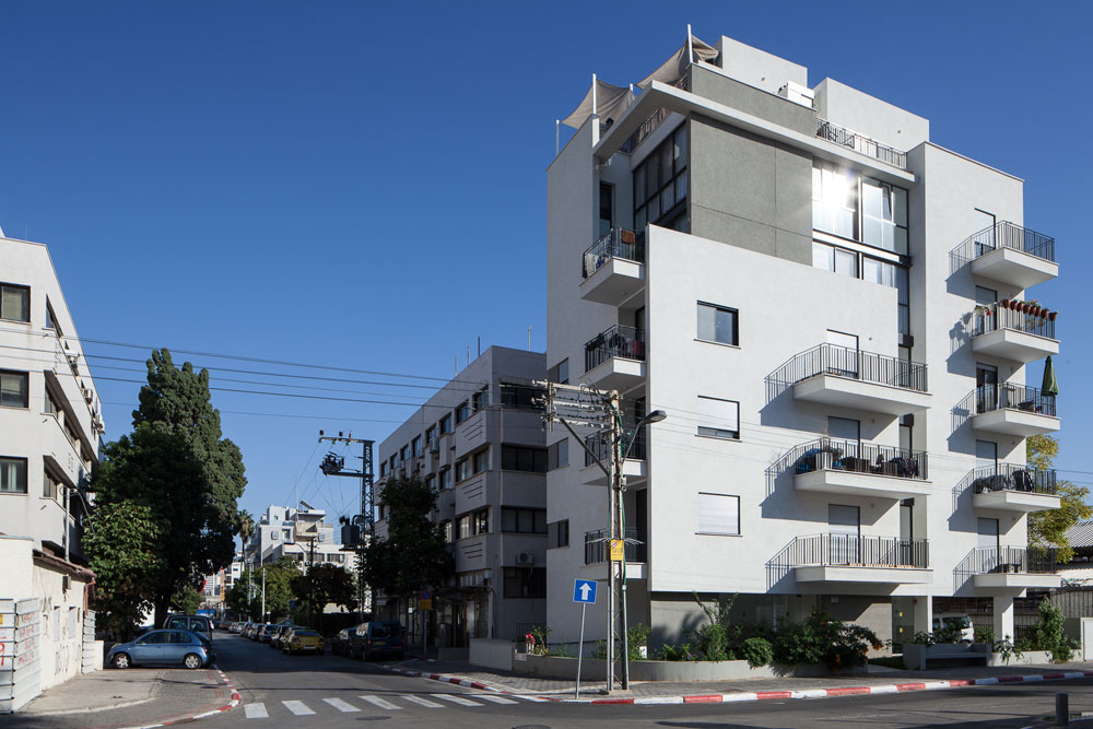 הבניין החדש בפינת הרחובות גרשון ובית שמאי, בתכנון משרד האדריכליות גרוסברד-וינציגסטר. 9 דירות קטנות יחסית, מרביתן להשכרה מונטיפיורי