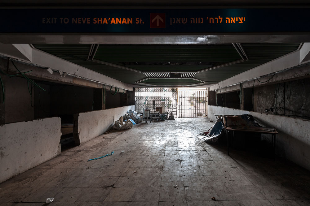240 אלף מטרים רבועים, כמו השטח הכולל של שכונות נוה שאנן ושפירא שאותן הרסה התחנה המרכזית החדשה. אור בקצה המנהרה? התחנה המרכזית החדשה קולקטיב אניה
