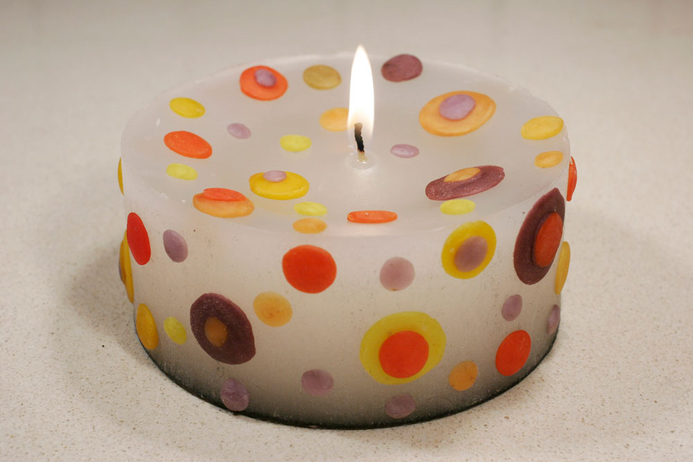 לשימוש הכתבה בלבד נרות שעווה  צבעוניים  חנוכה