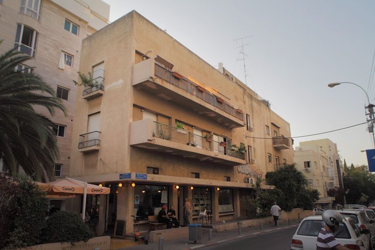 קפה נוח בנייני רכטר הבן תל אביב